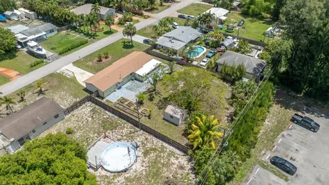 3180 Carol Avenue Palm Springs FL 33461