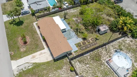 3180 Carol Avenue Palm Springs FL 33461