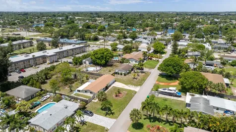 3180 Carol Avenue Palm Springs FL 33461
