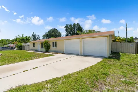 3180 Carol Avenue Palm Springs FL 33461