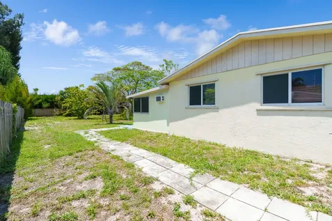 3180 Carol Avenue Palm Springs FL 33461