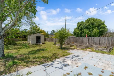 3180 Carol Avenue Palm Springs FL 33461