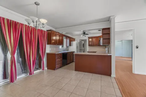 3180 Carol Avenue Palm Springs FL 33461