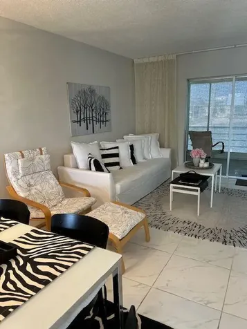 2728 N Garden Drive Lake Worth FL 33461