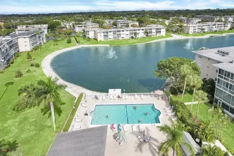2728 N Garden Drive Lake Worth FL 33461