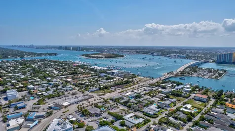 2800 N Ocean Drive Singer Island FL 33404