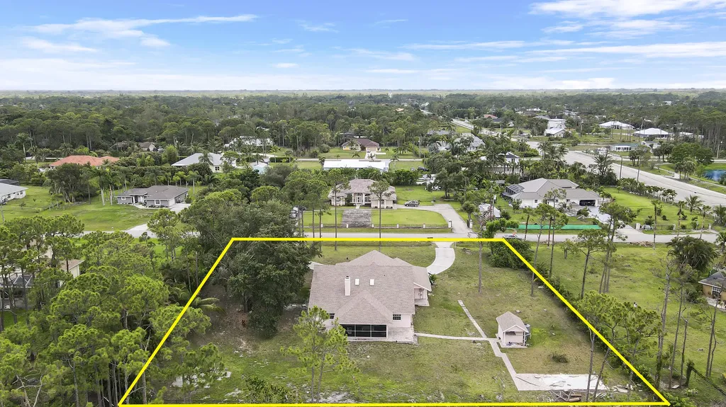 12441 89th Place The Acreage FL 33412