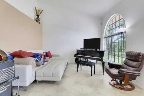 12441 89th Place The Acreage FL 33412