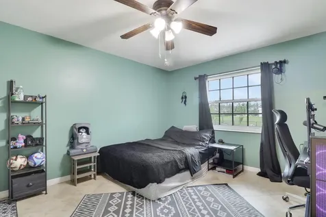 12441 89th Place The Acreage FL 33412