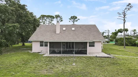 12441 89th Place The Acreage FL 33412