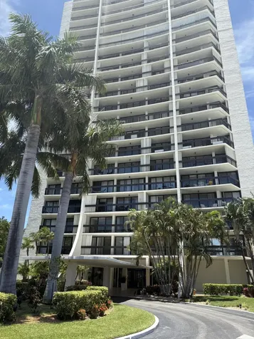 2000 Presidential Way West Palm Beach FL 33401
