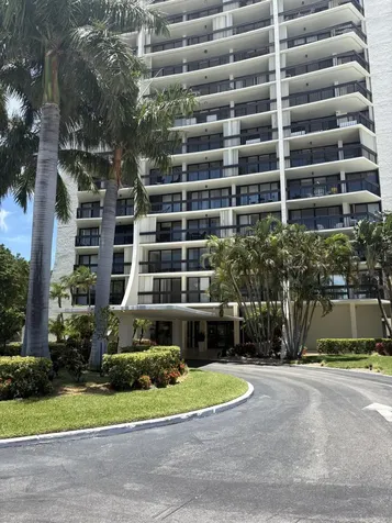 2000 Presidential Way West Palm Beach FL 33401