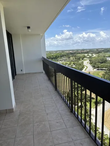 2000 Presidential Way West Palm Beach FL 33401