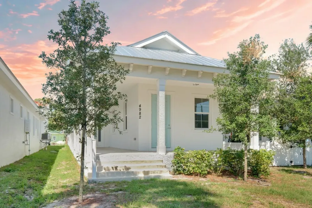 4982 Se Railway Avenue Stuart FL 34997