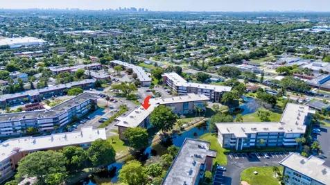 2951 Nw 46th Avenue Lauderdale Lakes FL 33313