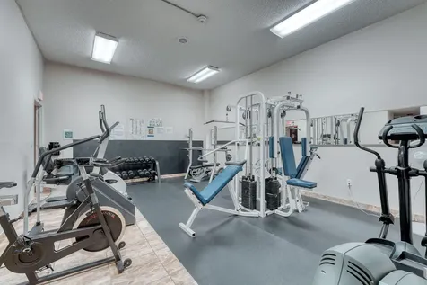 2951 Nw 46th Avenue Lauderdale Lakes FL 33313