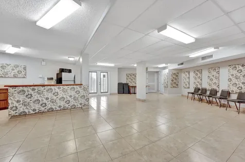 2951 Nw 46th Avenue Lauderdale Lakes FL 33313