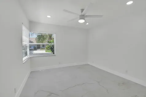 8269 Springtree Road Boca Raton FL 33496
