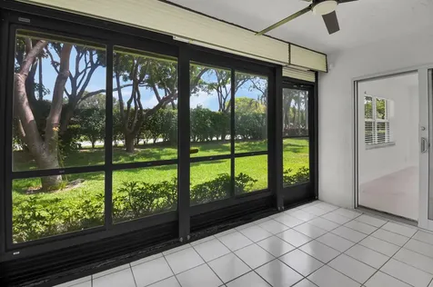 8269 Springtree Road Boca Raton FL 33496