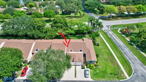 8269 Springtree Road Boca Raton FL 33496