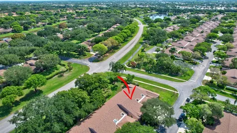 8269 Springtree Road Boca Raton FL 33496