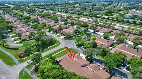 8269 Springtree Road Boca Raton FL 33496