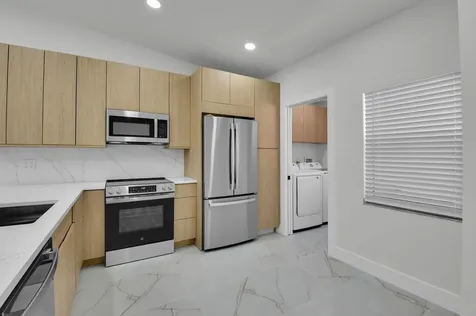 8269 Springtree Road Boca Raton FL 33496