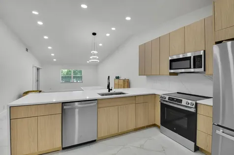 8269 Springtree Road Boca Raton FL 33496