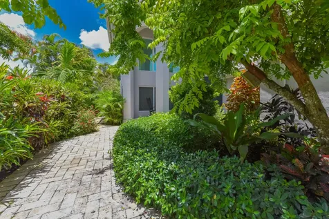 7972 Mandarin Drive Boca Raton FL 33433