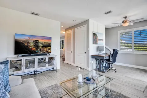 632 Nw 38th Circle Boca Raton FL 33431