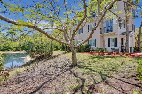 632 Nw 38th Circle Boca Raton FL 33431