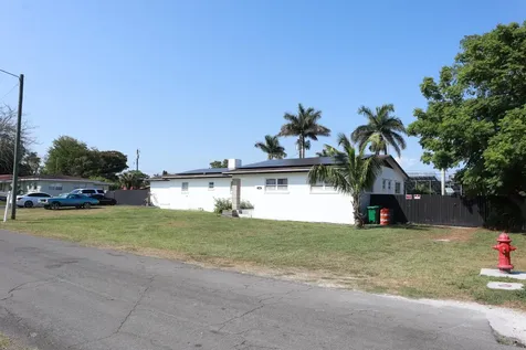 360 Kismet Avenue Pahokee FL 33476