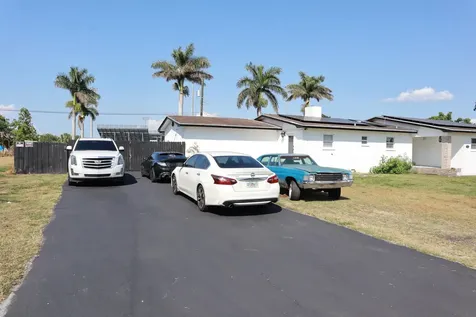 360 Kismet Avenue Pahokee FL 33476