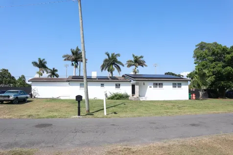 360 Kismet Avenue Pahokee FL 33476