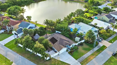 15129 Harriet Avenue Jupiter FL 33458