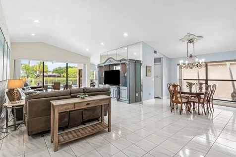 10784 White Aspen Lane Boca Raton FL 33428