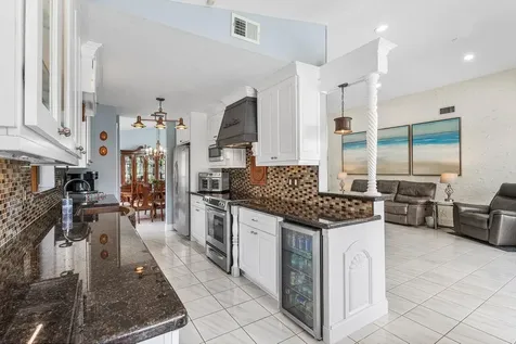 10784 White Aspen Lane Boca Raton FL 33428