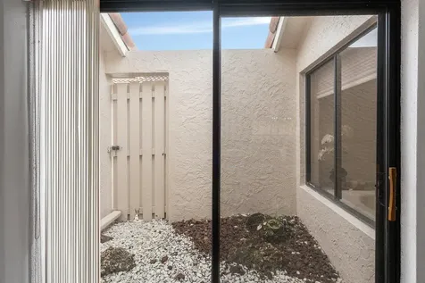 10784 White Aspen Lane Boca Raton FL 33428