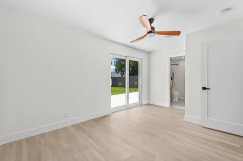 4498 NW 2nd Avenue Boca Raton FL 33431