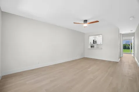 4498 NW 2nd Avenue Boca Raton FL 33431