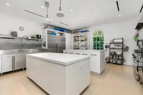 1350 N Lake Way Palm Beach FL 33480