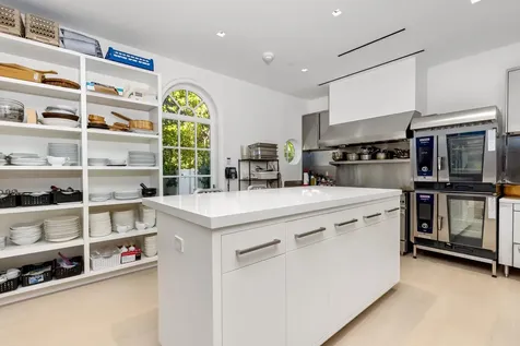 1350 N Lake Way Palm Beach FL 33480