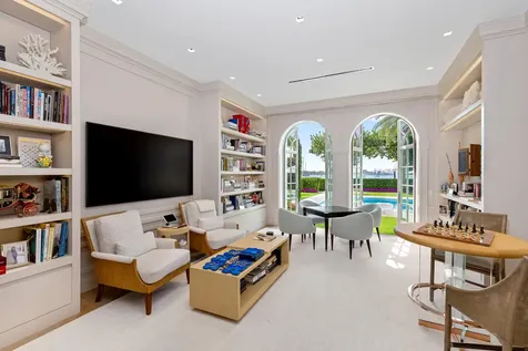 1350 N Lake Way Palm Beach FL 33480