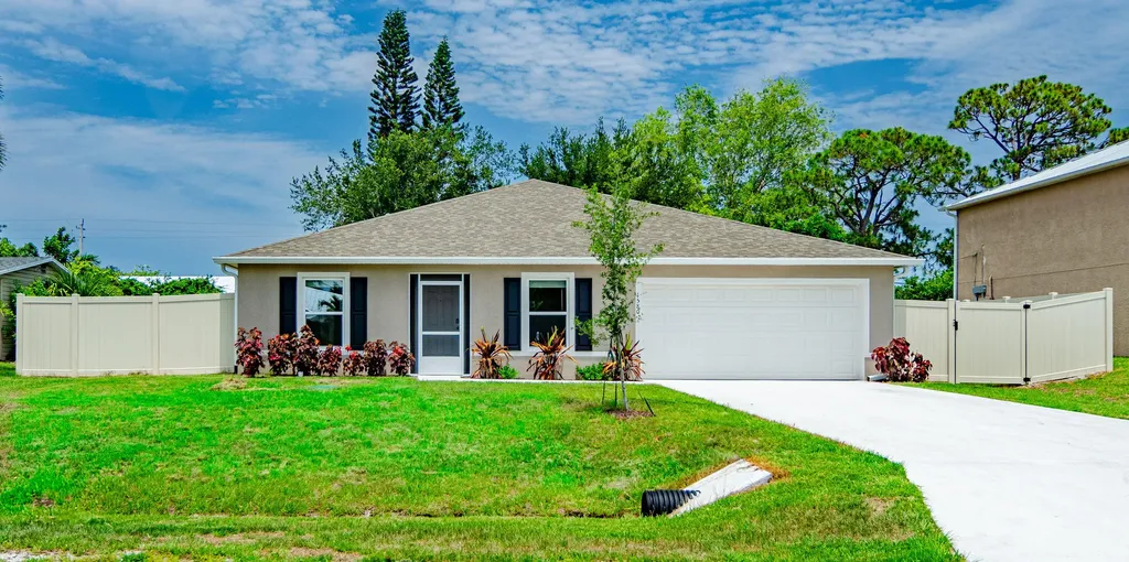 1580 Eastlake Lane Sebastian FL 32958