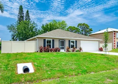 1580 Eastlake Lane Sebastian FL 32958