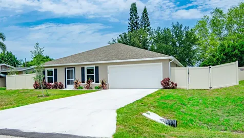 1580 Eastlake Lane Sebastian FL 32958