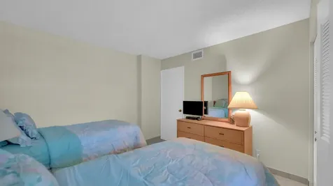 450 Egret Circle Delray Beach FL 33444
