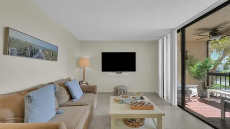 450 Egret Circle Delray Beach FL 33444