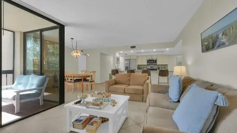 450 Egret Circle Delray Beach FL 33444