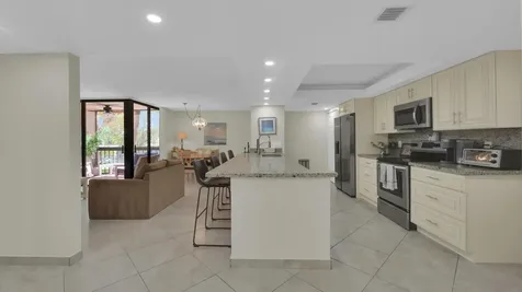 450 Egret Circle Delray Beach FL 33444